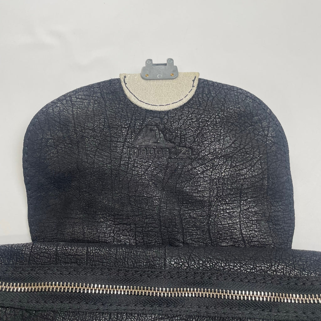 m'appazza イタリアデザイナーズ / シュリンクレザー ショルダーバッグ MADE IN ITALY 参考定価：100,000程度