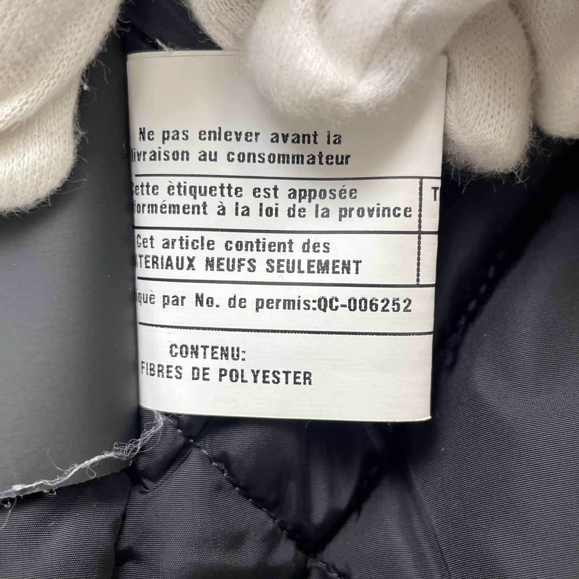 PRADA プラダ / RE- NYLON ダウンコート コヨーテファー ロップイヤー 参考定価：400,000程度 SIZE:M