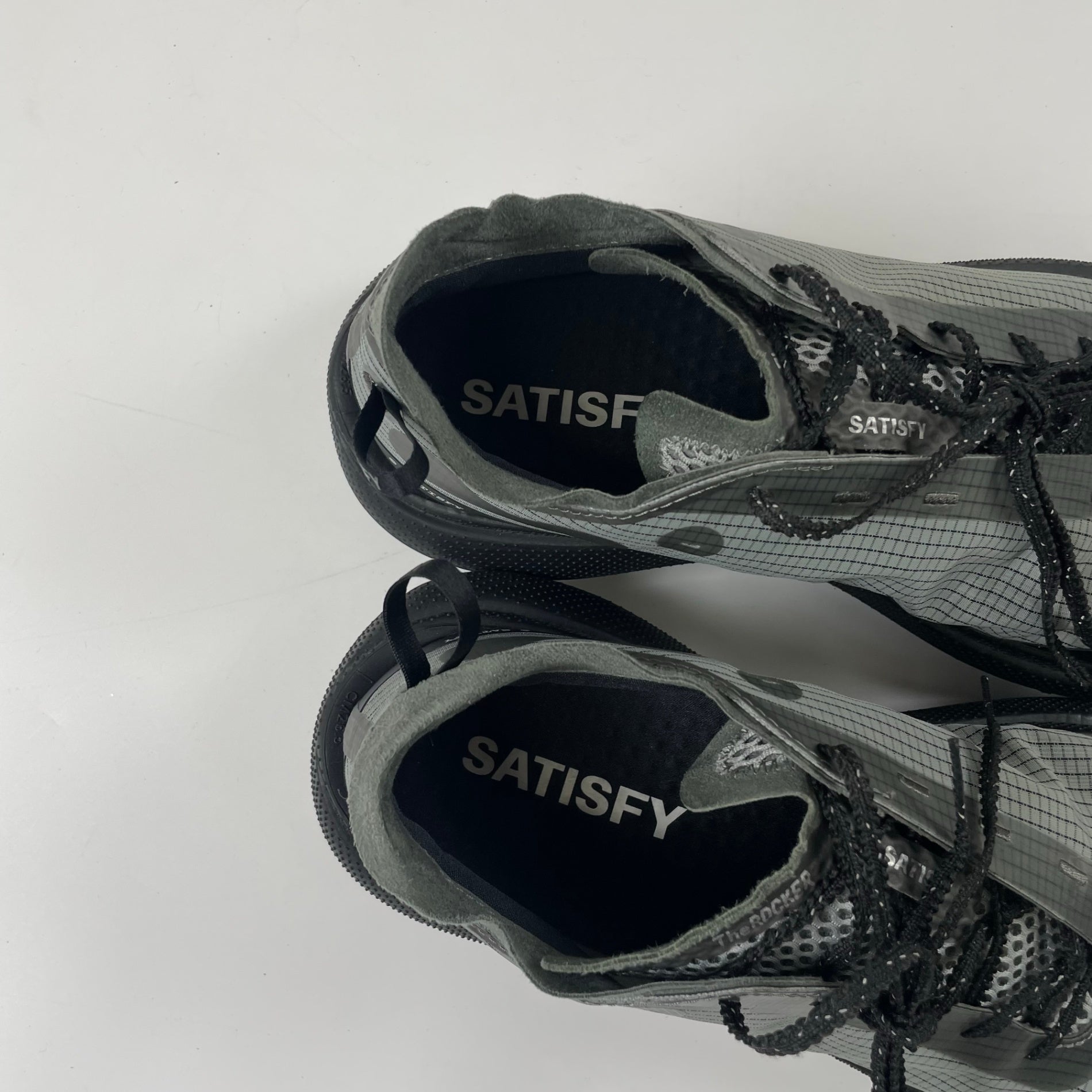 SATISFY / The ROCKER 箱付 極美品 参考定価：54,000+tax SIZE:26.5cm