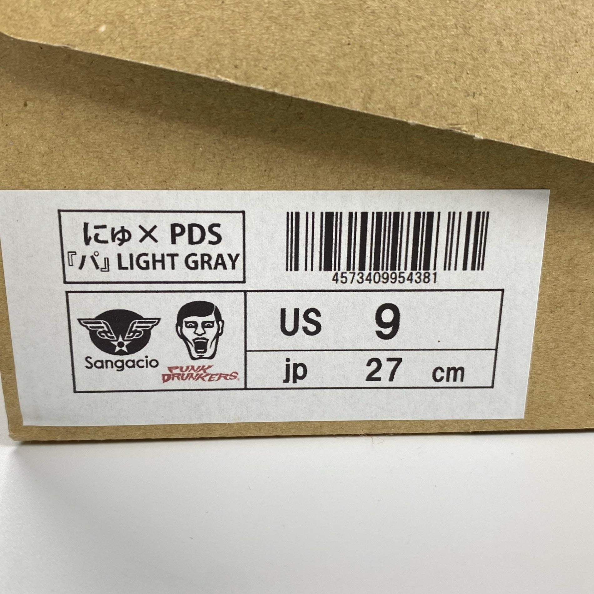 【未使用品】 Sangacio × PUNK DRUNKERS サンガッチョ パンクドランカーズ / にゅ × PDS「パ」 コラボスニーカー LIGHT GRAY