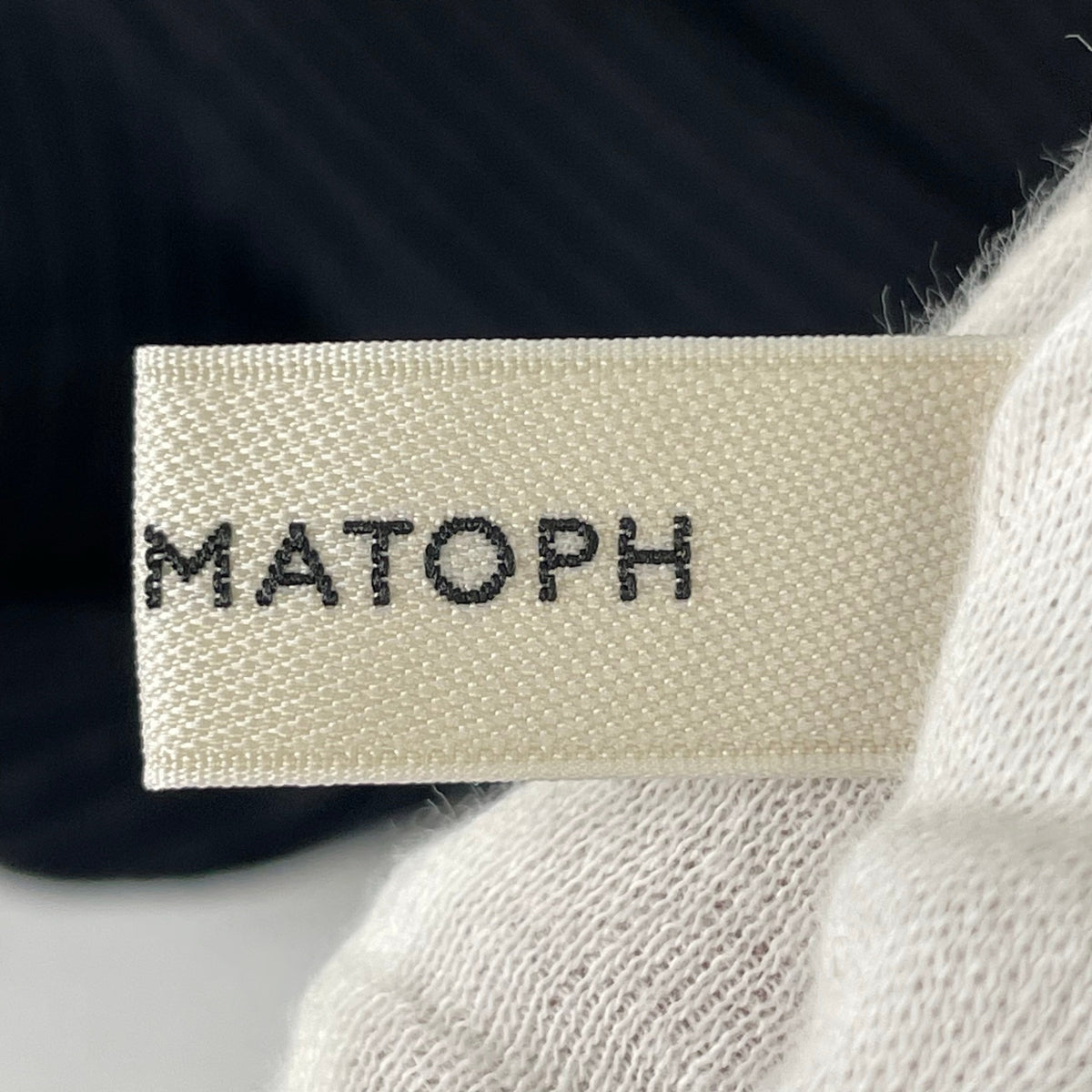 AEWEN MATOPH / Vネックロングスリーブカーディガン 参考定価：14,000+tax SIZE:FREE